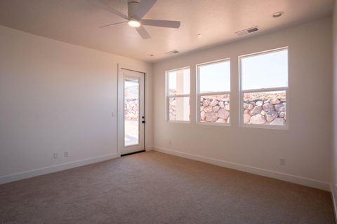 Tiny photo for 4769 W 2020 S, Hurricane, UT 84737 (MLS # 26-271738)