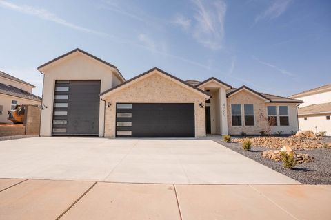 Tiny photo for 4769 W 2020 S, Hurricane, UT 84737 (MLS # 26-271738)