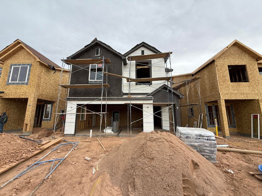 Discover our new Garden Homes, featuring GE appliances, 9-foot ceilings, quartz countertops, and LVP flooring. Enjoy front and back landscaping, a recirculation pump, radiant roof barrier, video doorbell, smart thermostat, and fiber-optic internet—all designed for comfort, efficiency, and modern living in this beautiful new community.