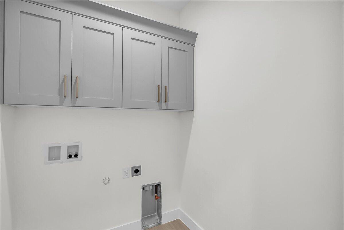 MAPLE ESTATES - Residential