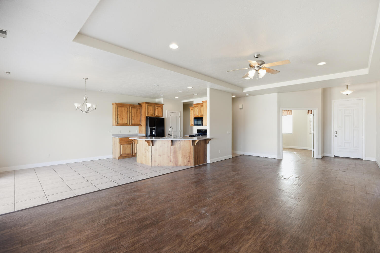 DESERT HILLS - Residential