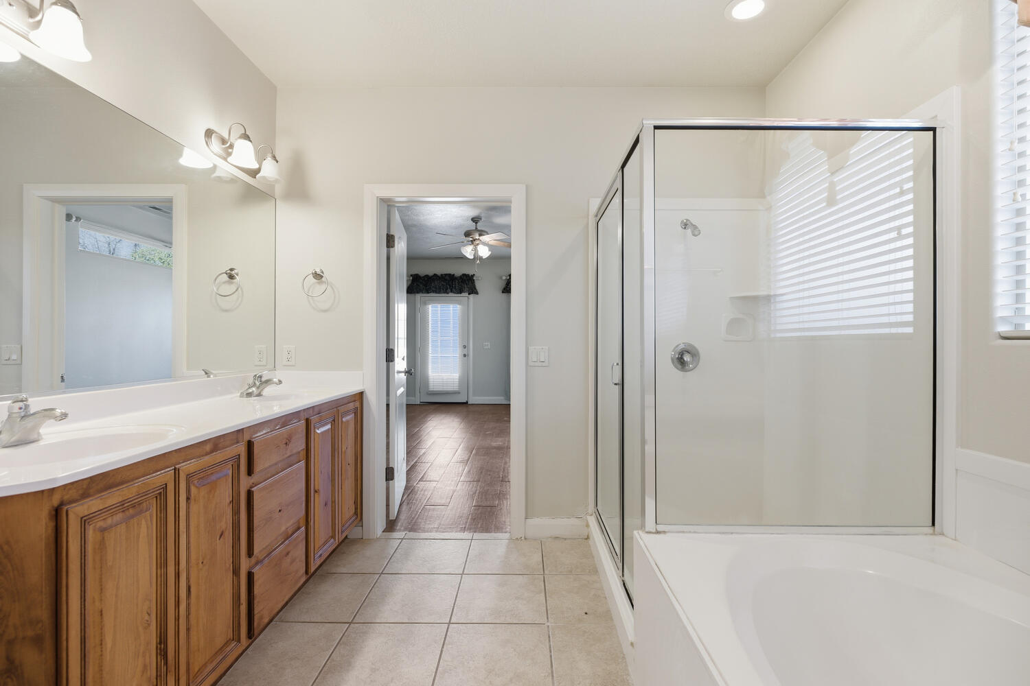 DESERT HILLS - Residential