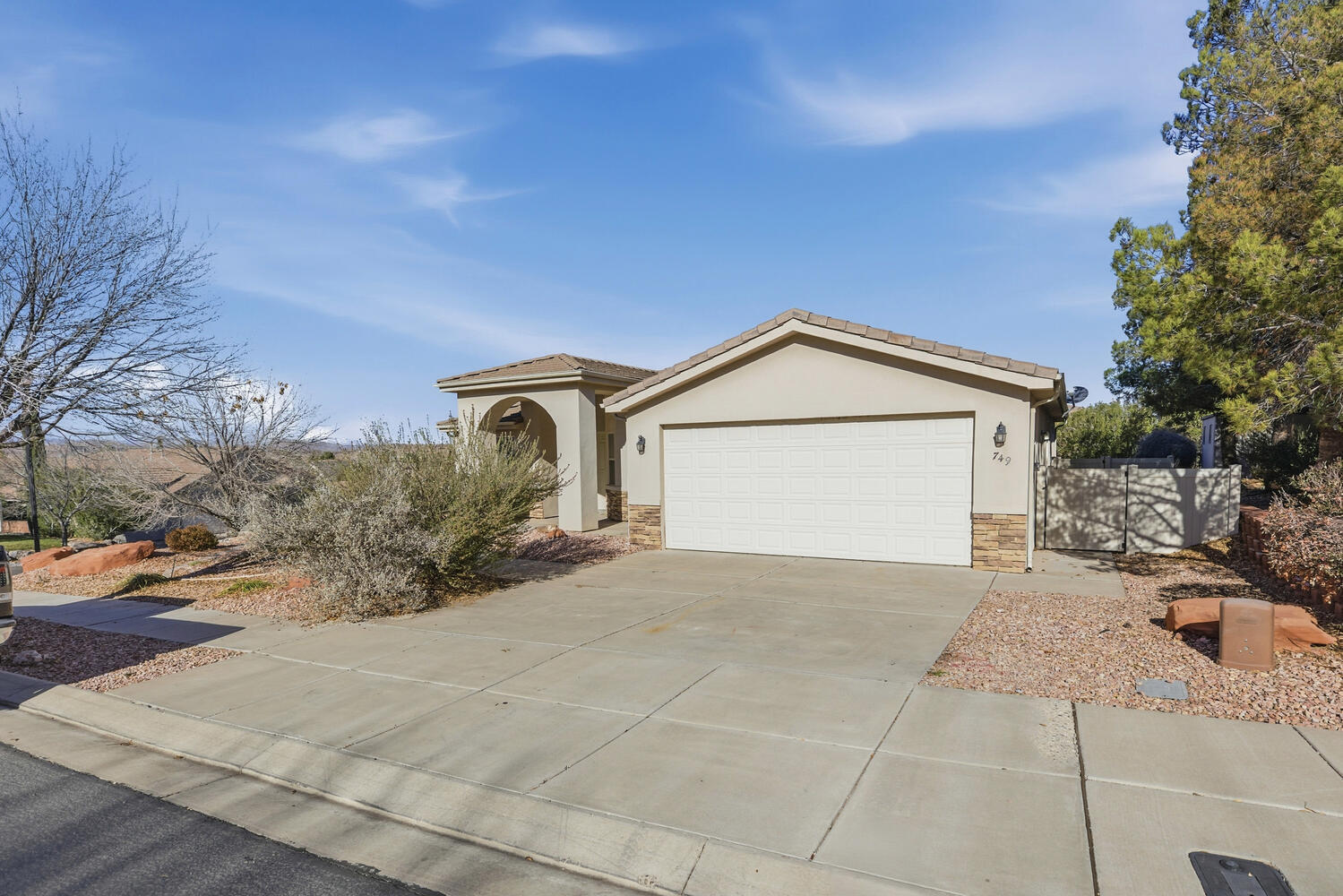 DESERT HILLS - Residential