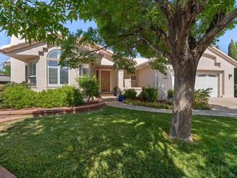 Tiny photo for 1110 E Sherman CIR, Saint George, UT 84790 (MLS # 26-273054)