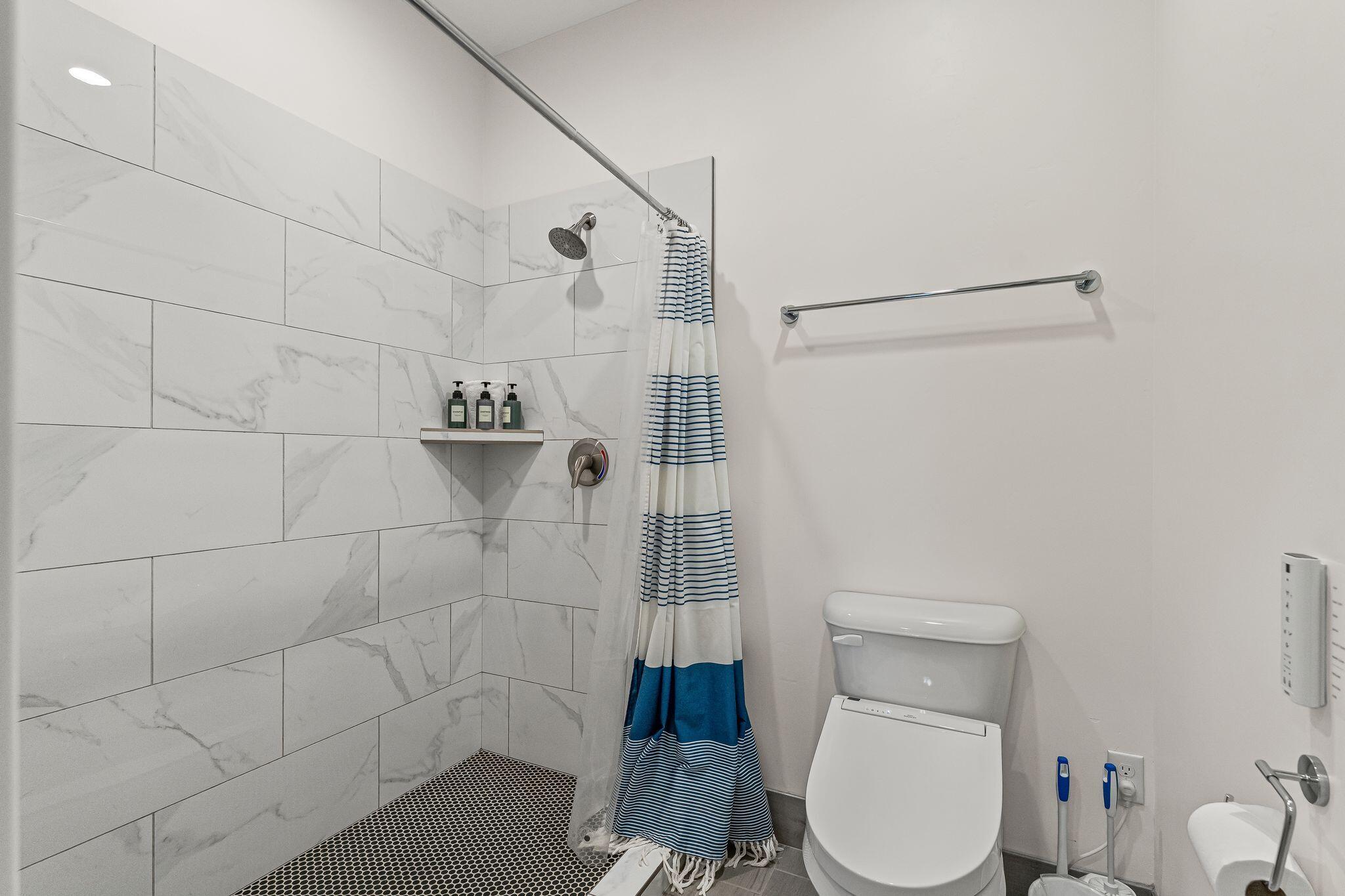 FREEDOM VILLAGE AT THE FIELDS - Residential