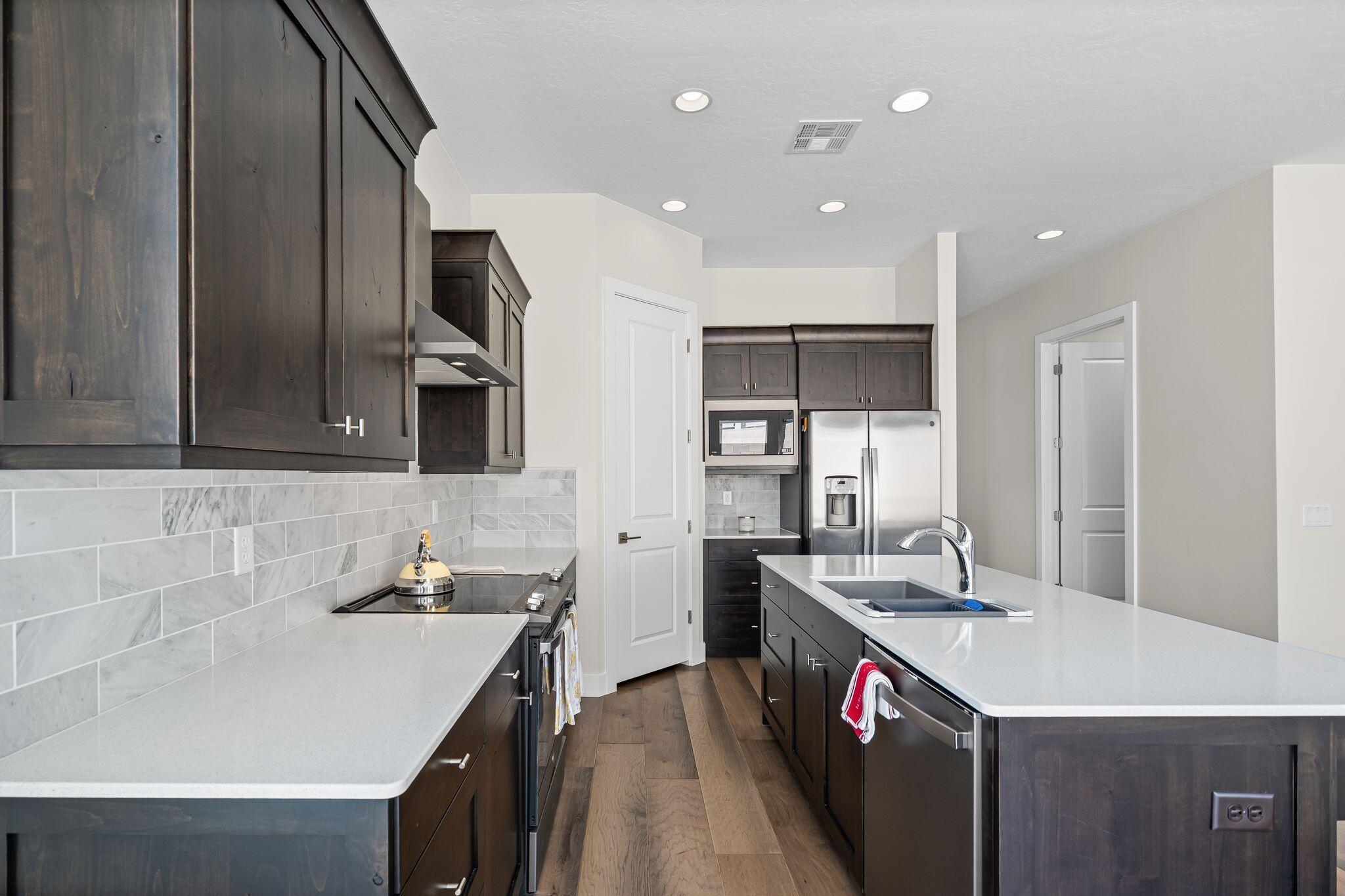 VILLAS AT SUN RIVER - Residential