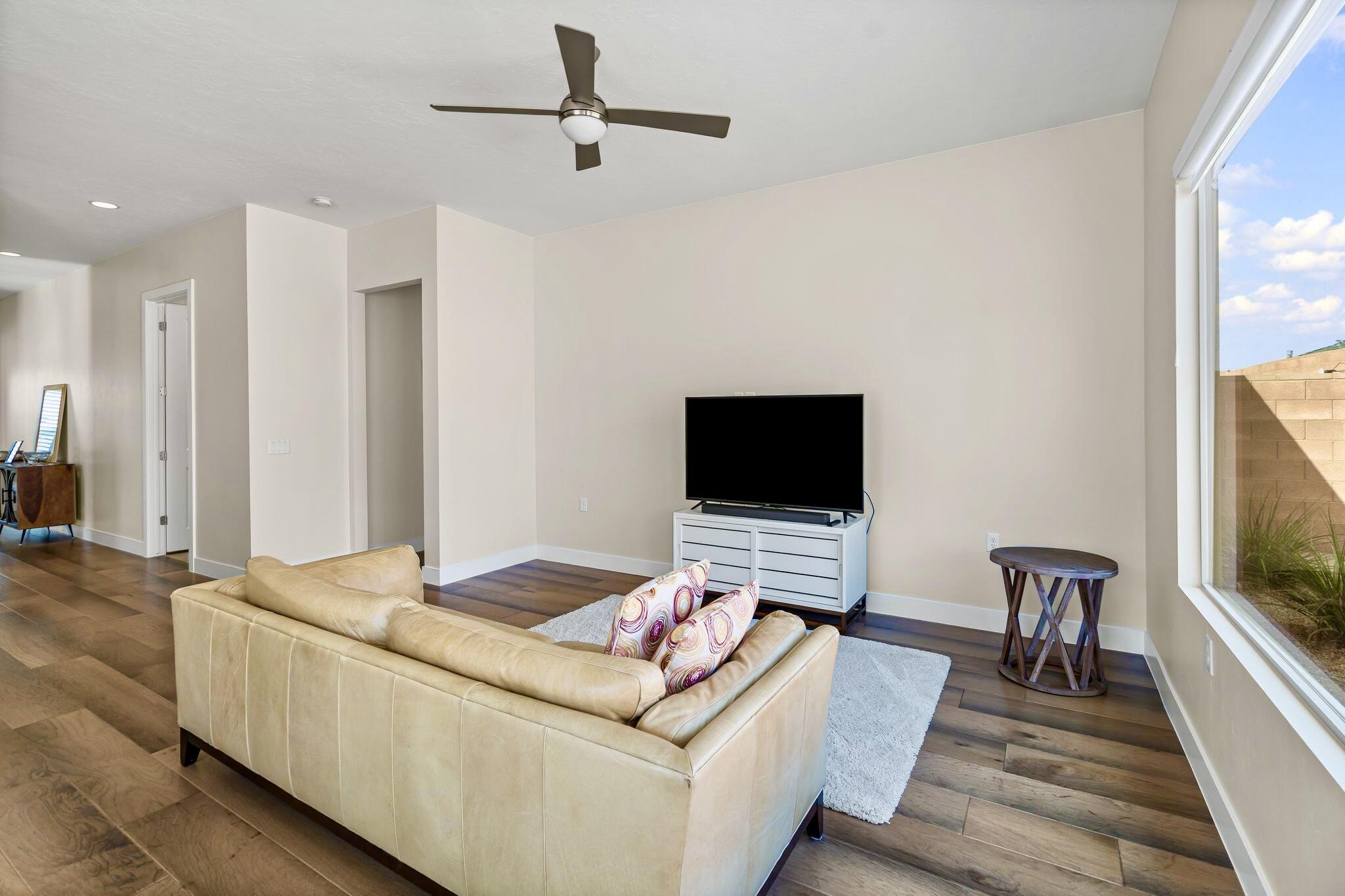 VILLAS AT SUN RIVER - Residential