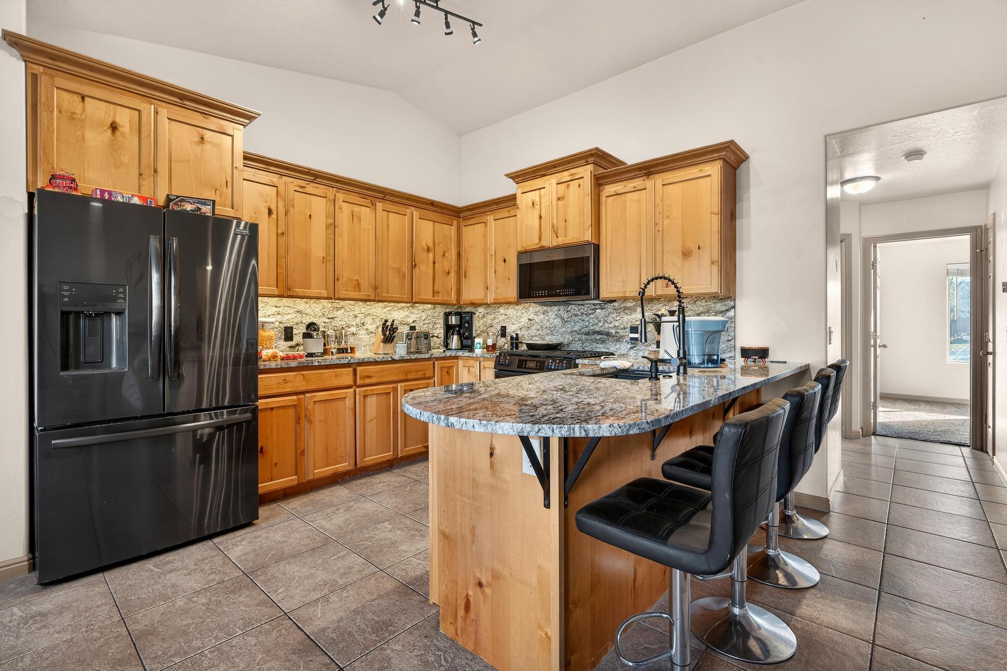ENGLISH OAKS ESTATES - Residential