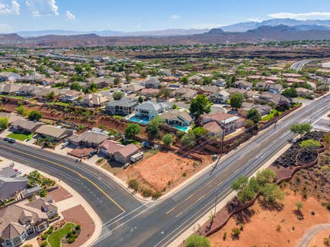 Tiny photo for 1987 N LAVA FLOW DR, Saint George, UT 84770 (MLS # 26-274908)