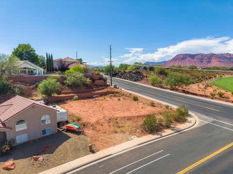 Tiny photo for 1987 N LAVA FLOW DR, Saint George, UT 84770 (MLS # 26-274908)