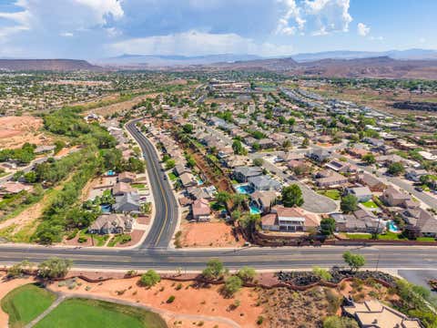 Tiny photo for 1987 N LAVA FLOW DR, Saint George, UT 84770 (MLS # 26-274908)