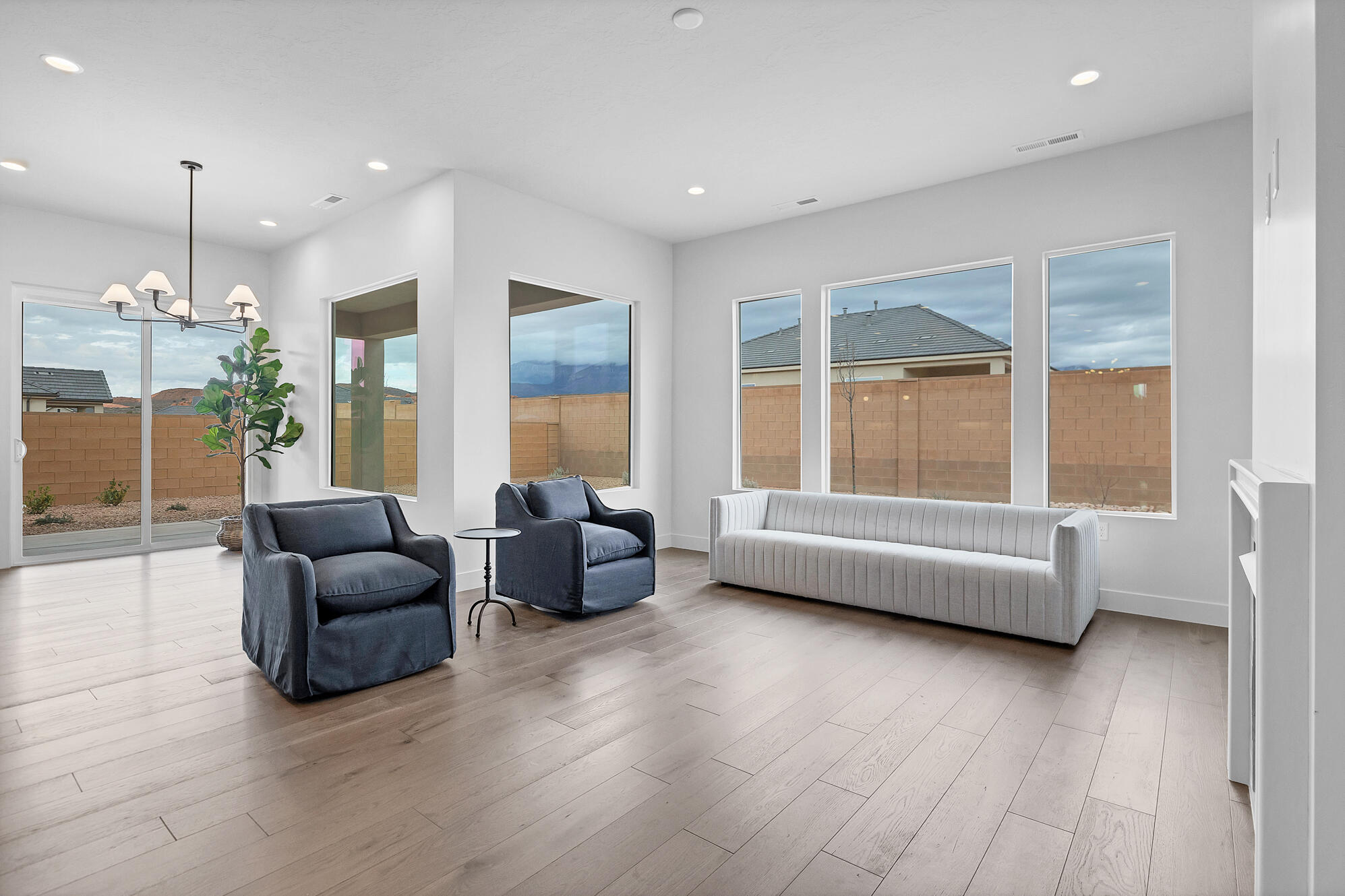 SUN RIVER FIRELIGHT - Residential