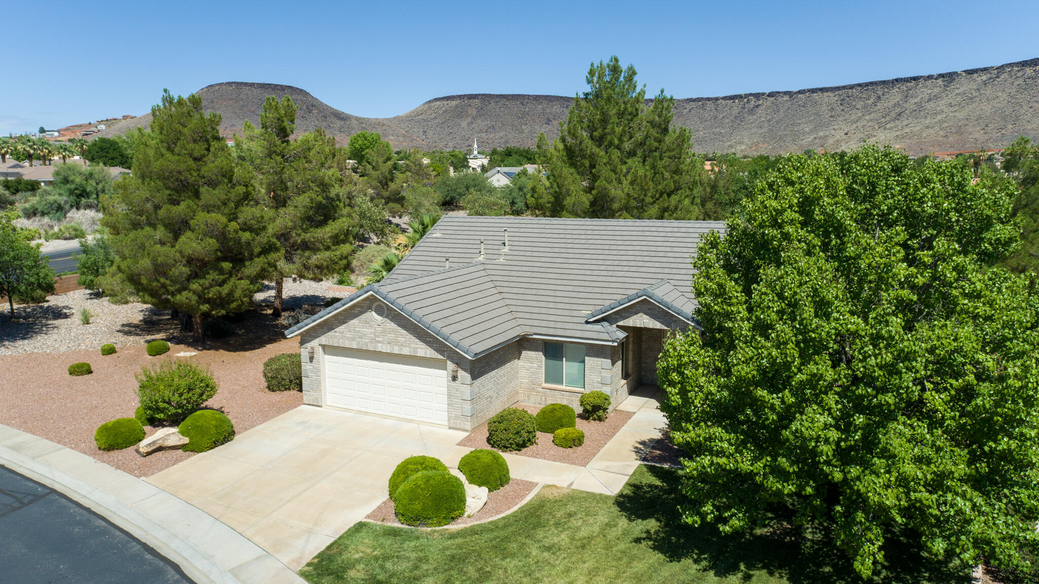COVENTRY LANE TOWNHOMES - Residential