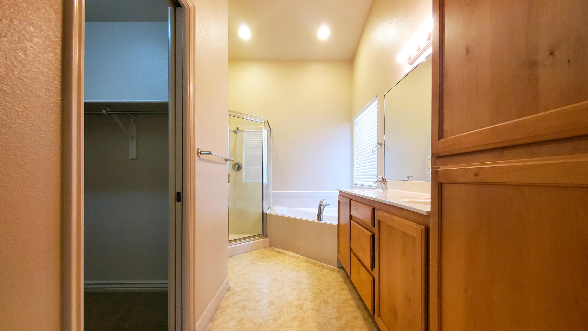 COVENTRY LANE TOWNHOMES - Residential