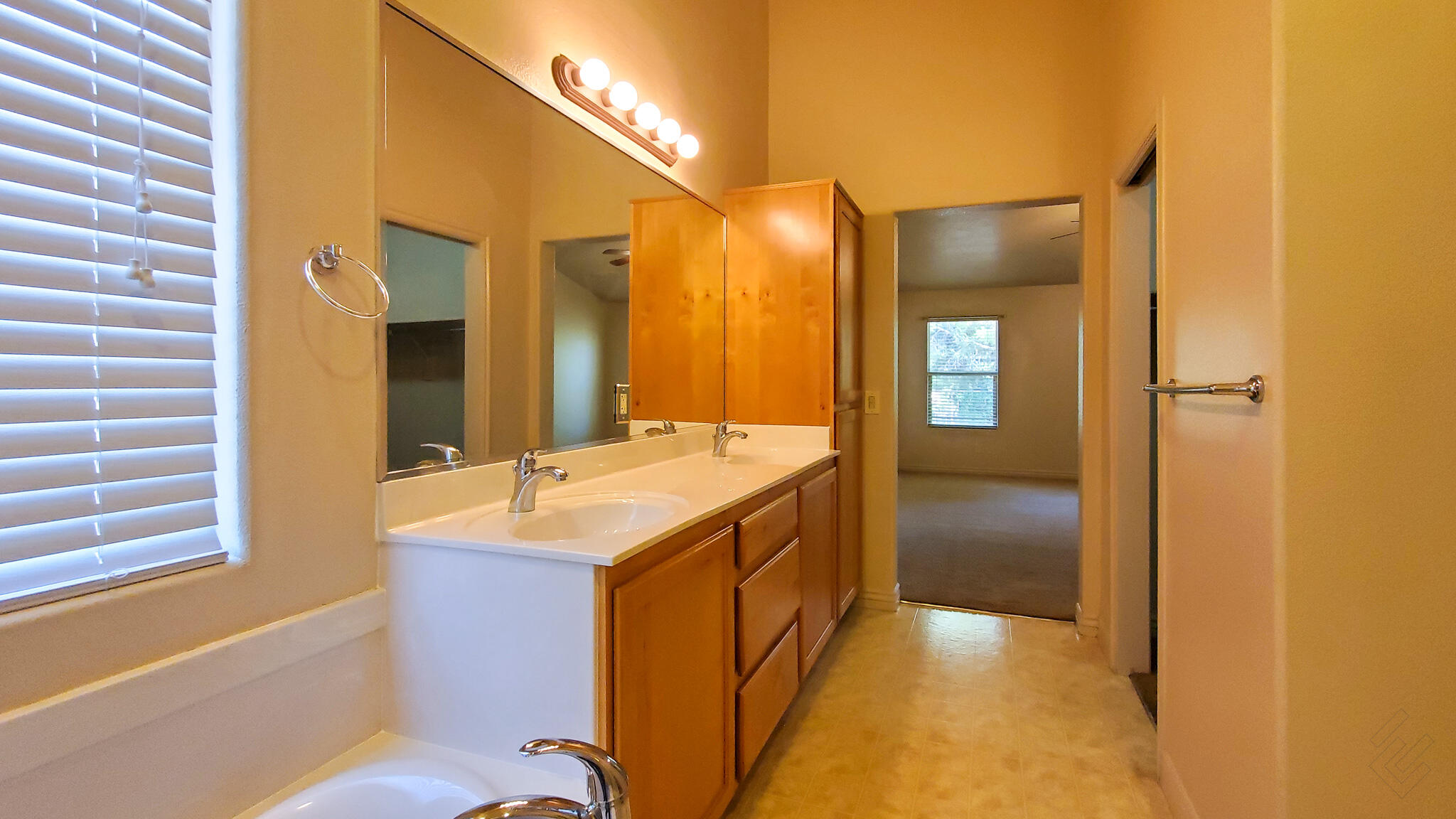 COVENTRY LANE TOWNHOMES - Residential