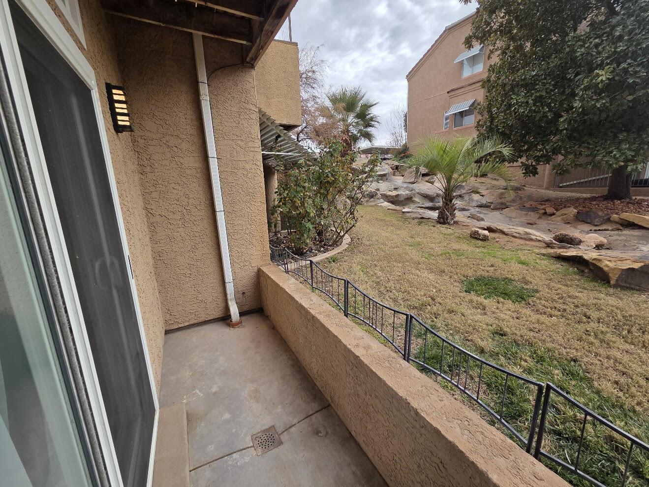 TAMARACK - ST GEORGE GOLF CLUB CONDOS - Residential