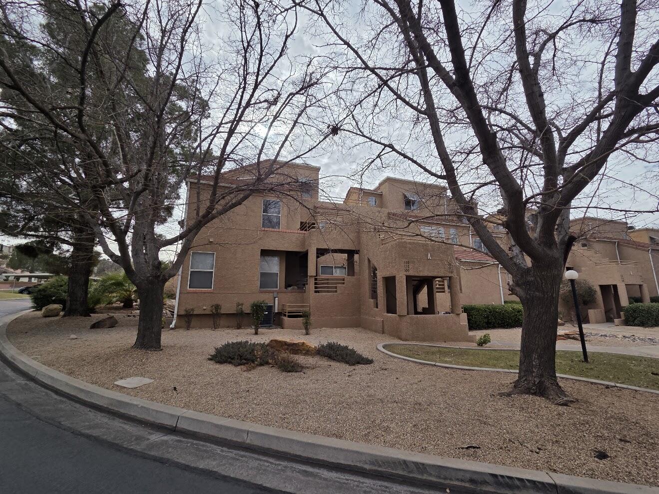 TAMARACK - ST GEORGE GOLF CLUB CONDOS - Residential