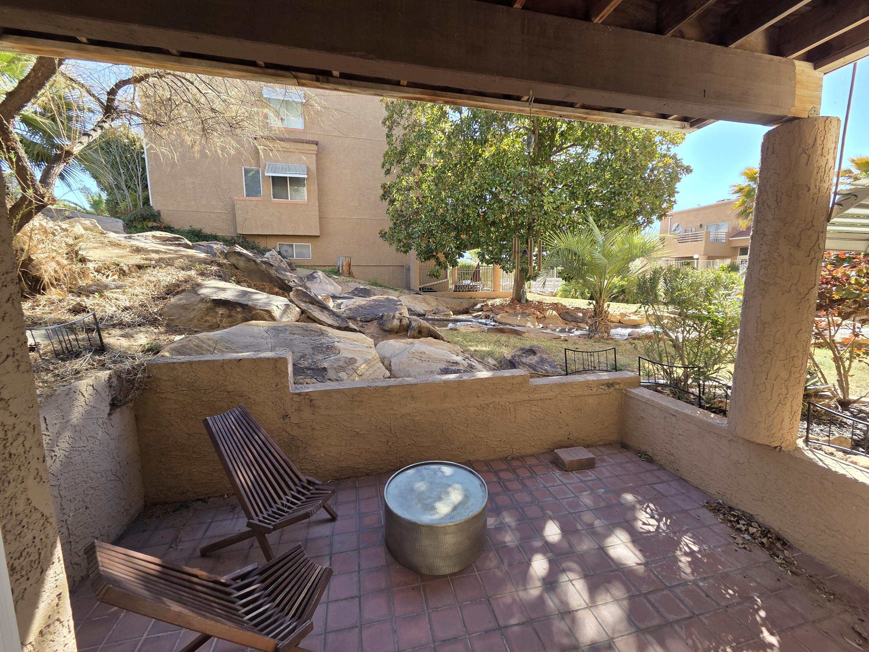 TAMARACK - ST GEORGE GOLF CLUB CONDOS - Residential