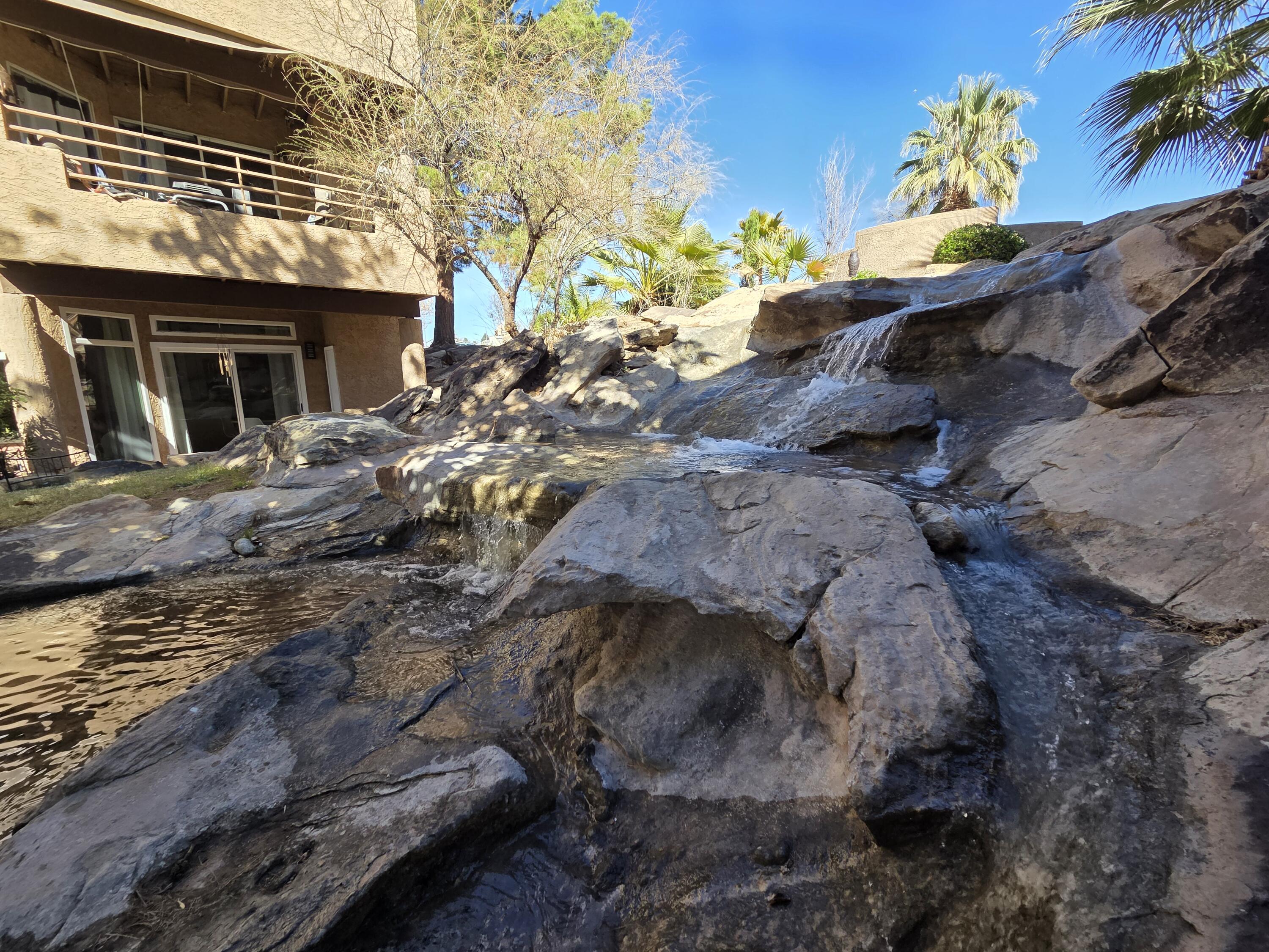 TAMARACK - ST GEORGE GOLF CLUB CONDOS - Residential