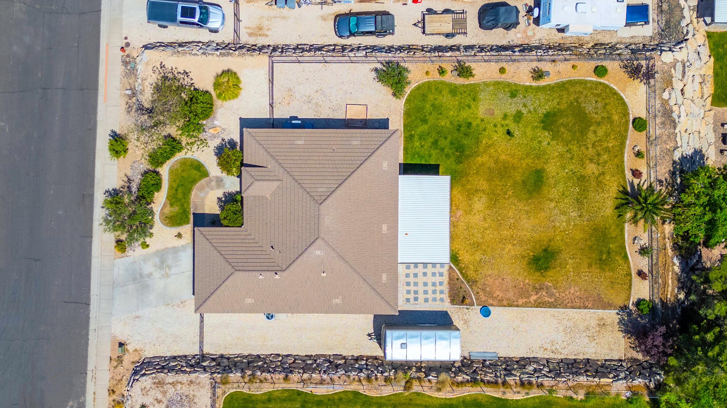 FALCON RIDGE - Residential