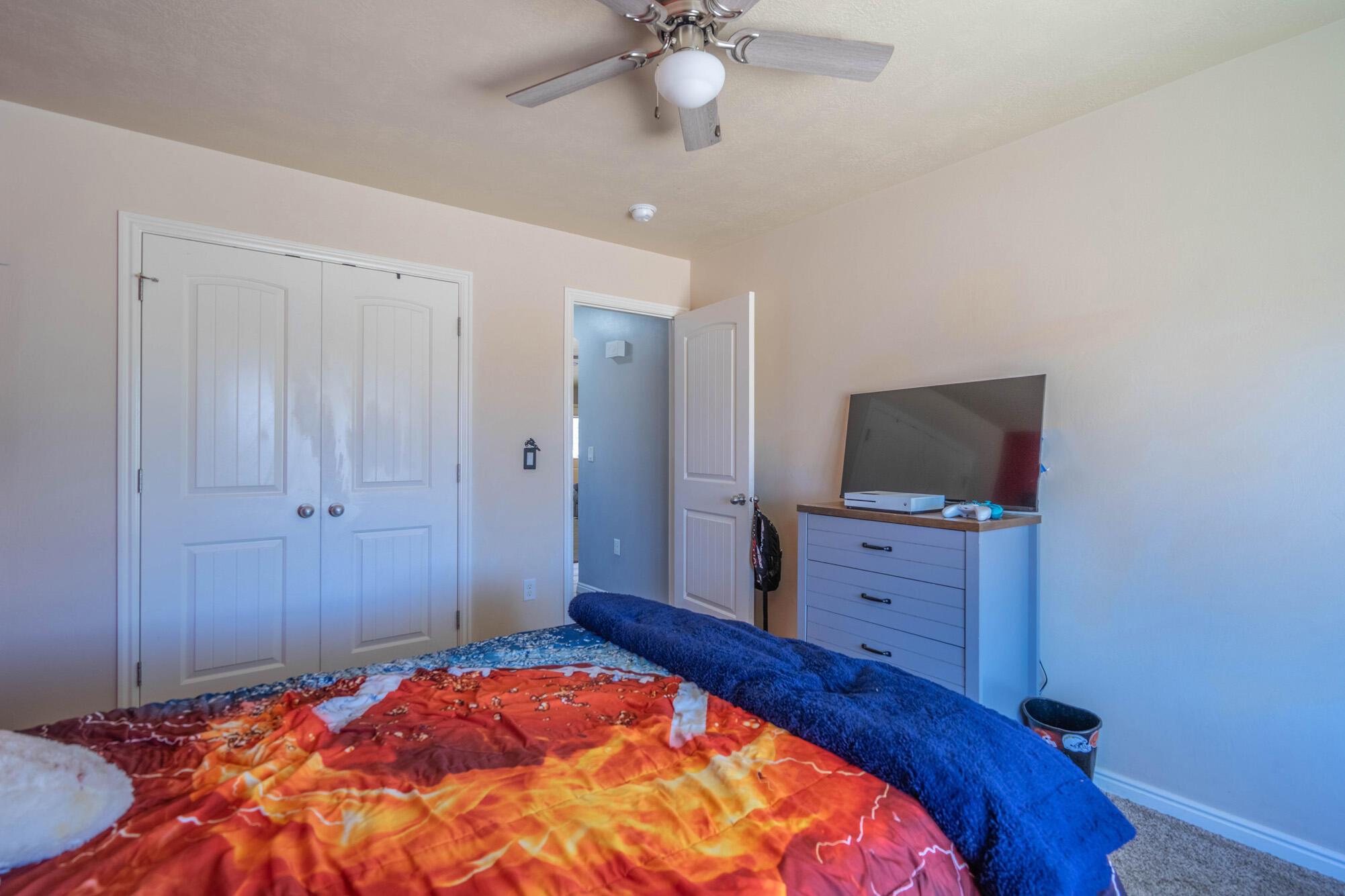 FALCON RIDGE - Residential