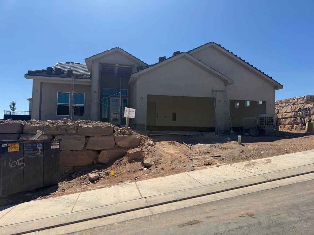 Photo of 3099 W TANARO Trail, Saint George, UT 84770 (MLS # 26-275789)