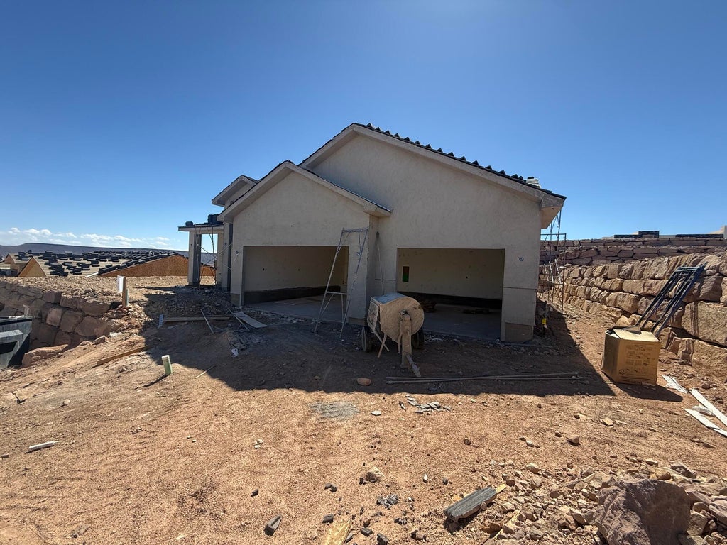 Photo of 3099 W TANARO Trail, Saint George, UT 84770 (MLS # 26-275789)