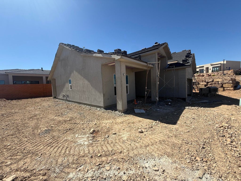 Photo of 3099 W TANARO Trail, Saint George, UT 84770 (MLS # 26-275789)