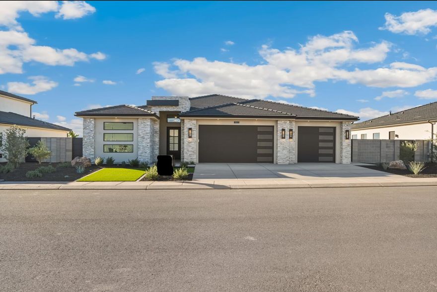 The Astoria at Solace features an open floor plan with 4 bedrooms and 3.5 bathrooms, and a 3-car garage. Behind the 3rd garage is an casita with a bedroom, kitchenette and bathroom. The casita is accessible from both inside and outside the home. The primary suite has a spacious bathroom, walk-in closet. Large windows and sliding glass doors offer views from all locations in the great room. The home also features a rooftop deck with 360 views of the surrounding area.  Home is near grocery, shopping and Black Desert Resort.