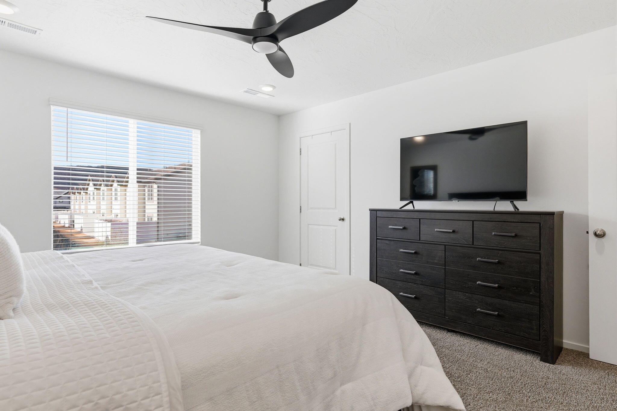 LABYRINTH PT AT LG VALLEY - Residential