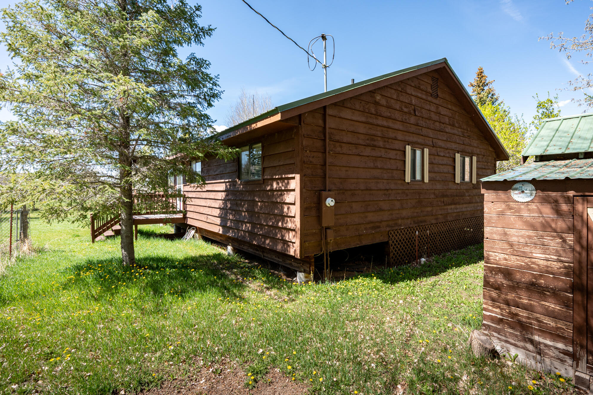 WINDOW ROCK - Residential