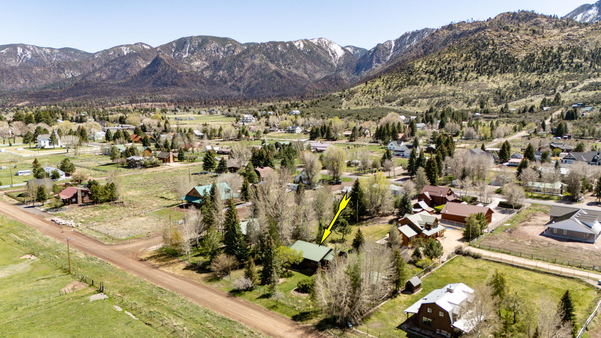 WINDOW ROCK - Residential