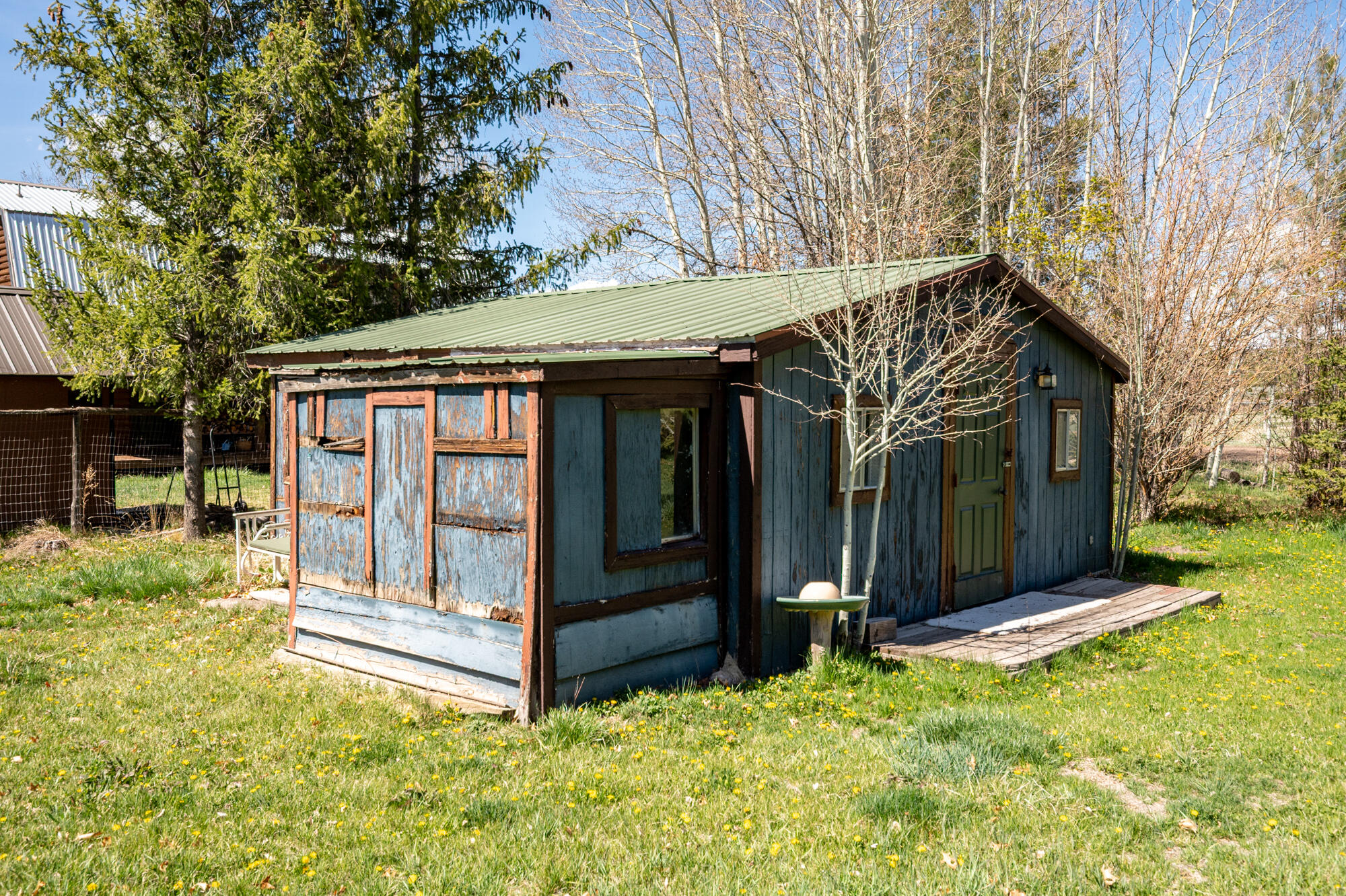 WINDOW ROCK - Residential