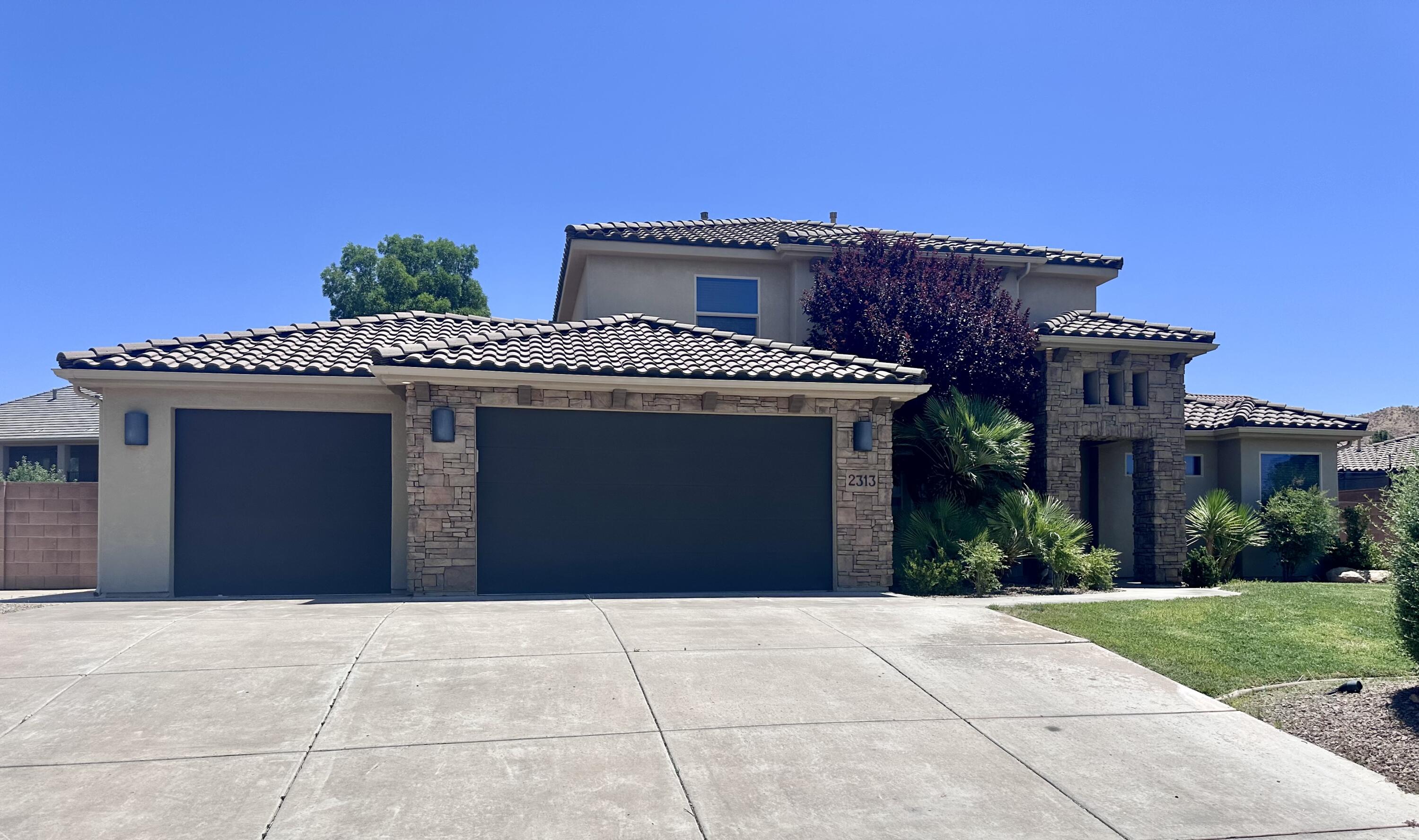 SILVER FALLS AT WASHINGTON BENCH - Residential