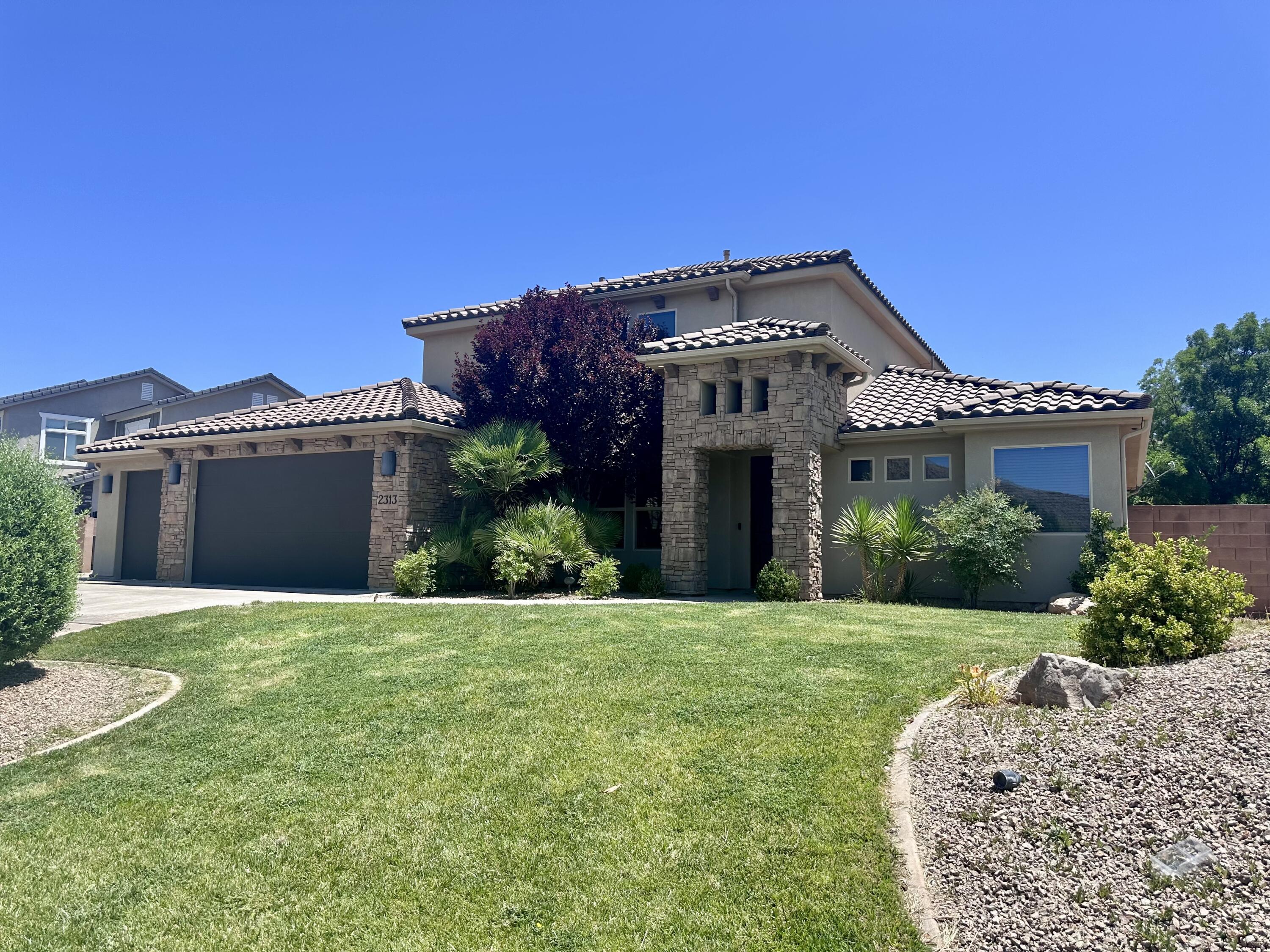 SILVER FALLS AT WASHINGTON BENCH - Residential