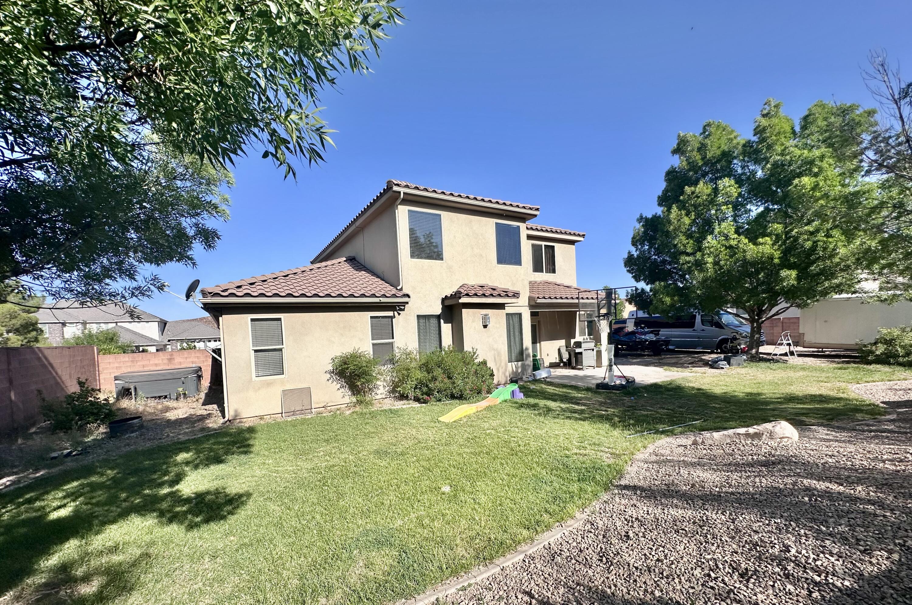 SILVER FALLS AT WASHINGTON BENCH - Residential