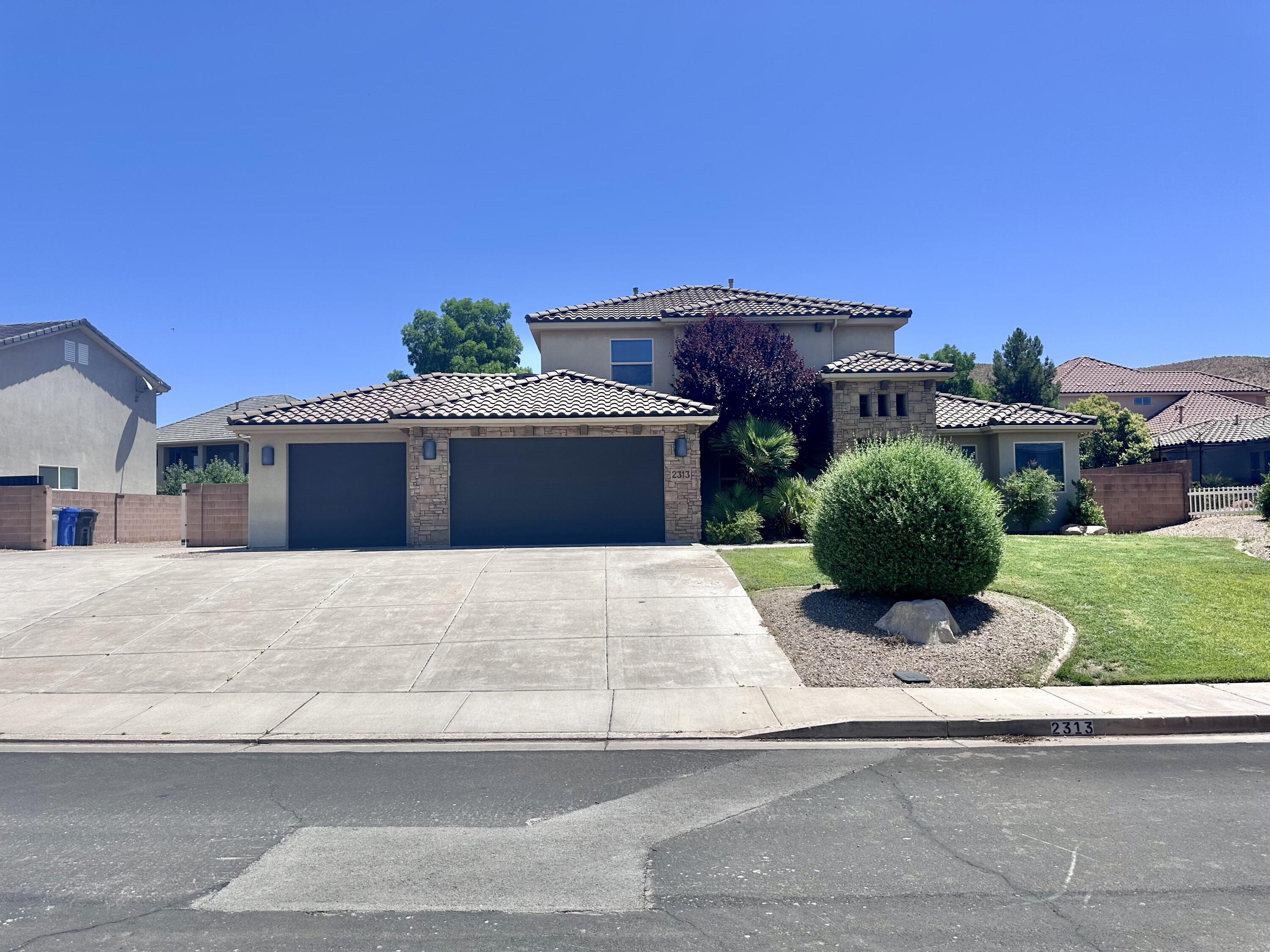 SILVER FALLS AT WASHINGTON BENCH - Residential