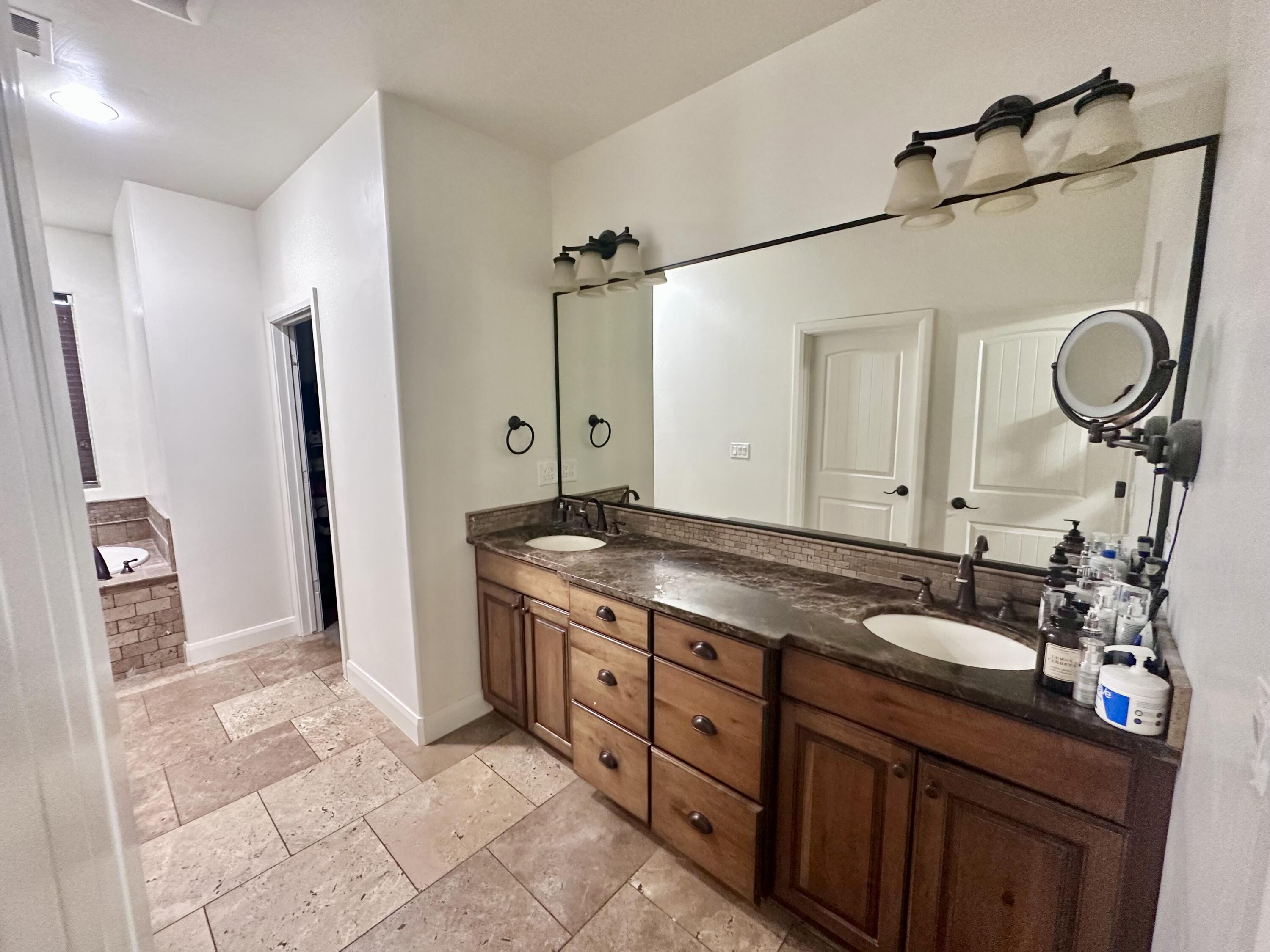 SILVER FALLS AT WASHINGTON BENCH - Residential