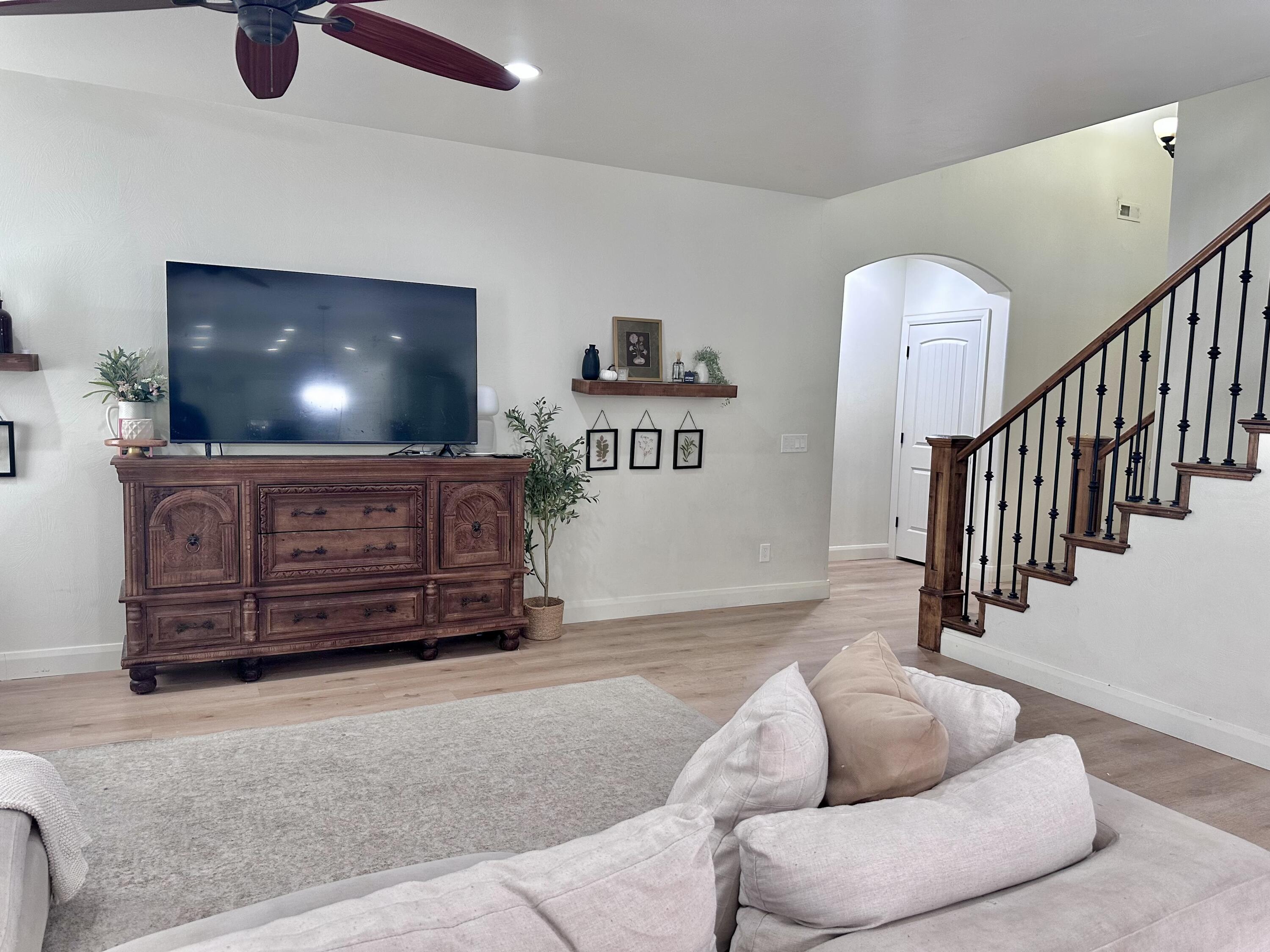 SILVER FALLS AT WASHINGTON BENCH - Residential