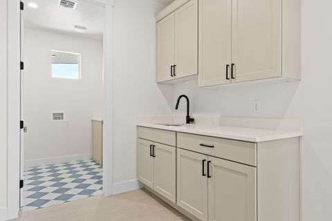 Tiny photo for 156 N 3670 W, Hurricane, UT 84737 (MLS # 26-271389)