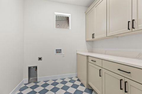 Tiny photo for 156 N 3670 W, Hurricane, UT 84737 (MLS # 26-271389)