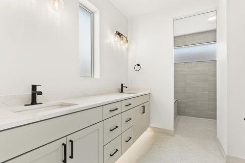 Tiny photo for 156 N 3670 W, Hurricane, UT 84737 (MLS # 26-271389)