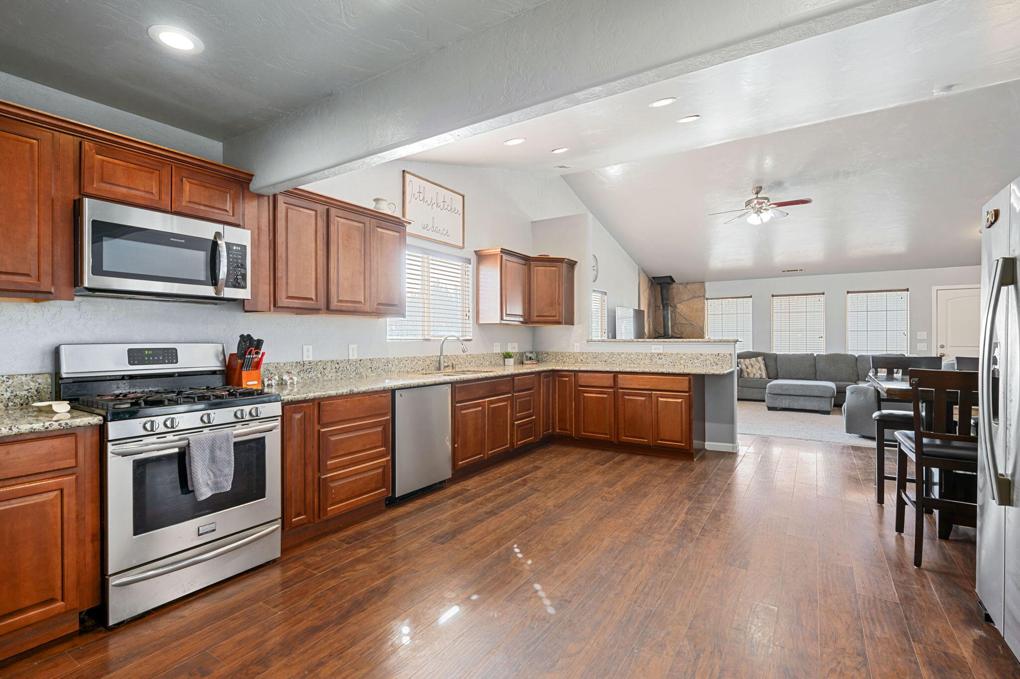 DIXIE DEER ESTATES - Residential