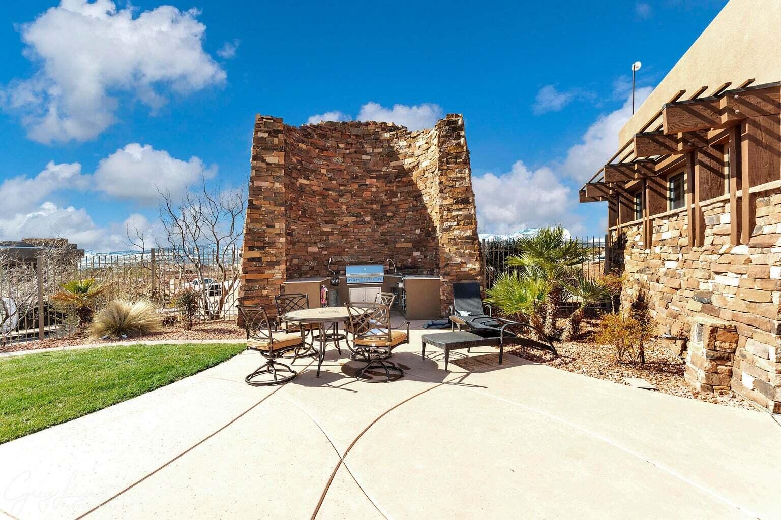 PALISADES AT SNOW CANYON - Residential