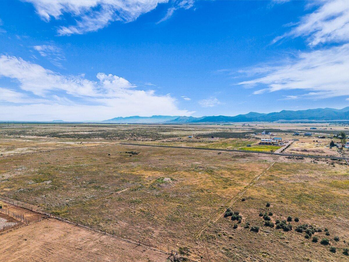 ENTERPRISE RANCHOS - Land