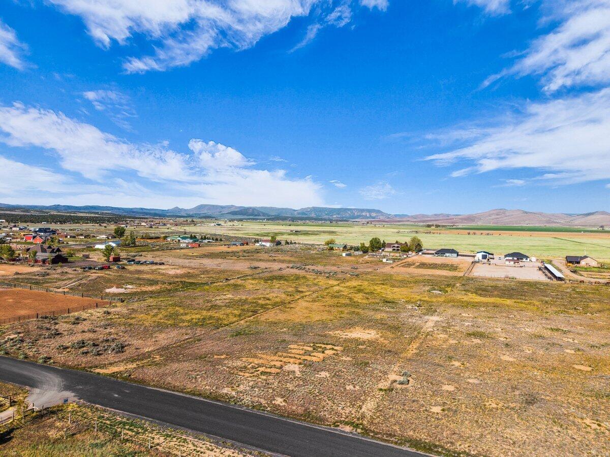 ENTERPRISE RANCHOS - Land