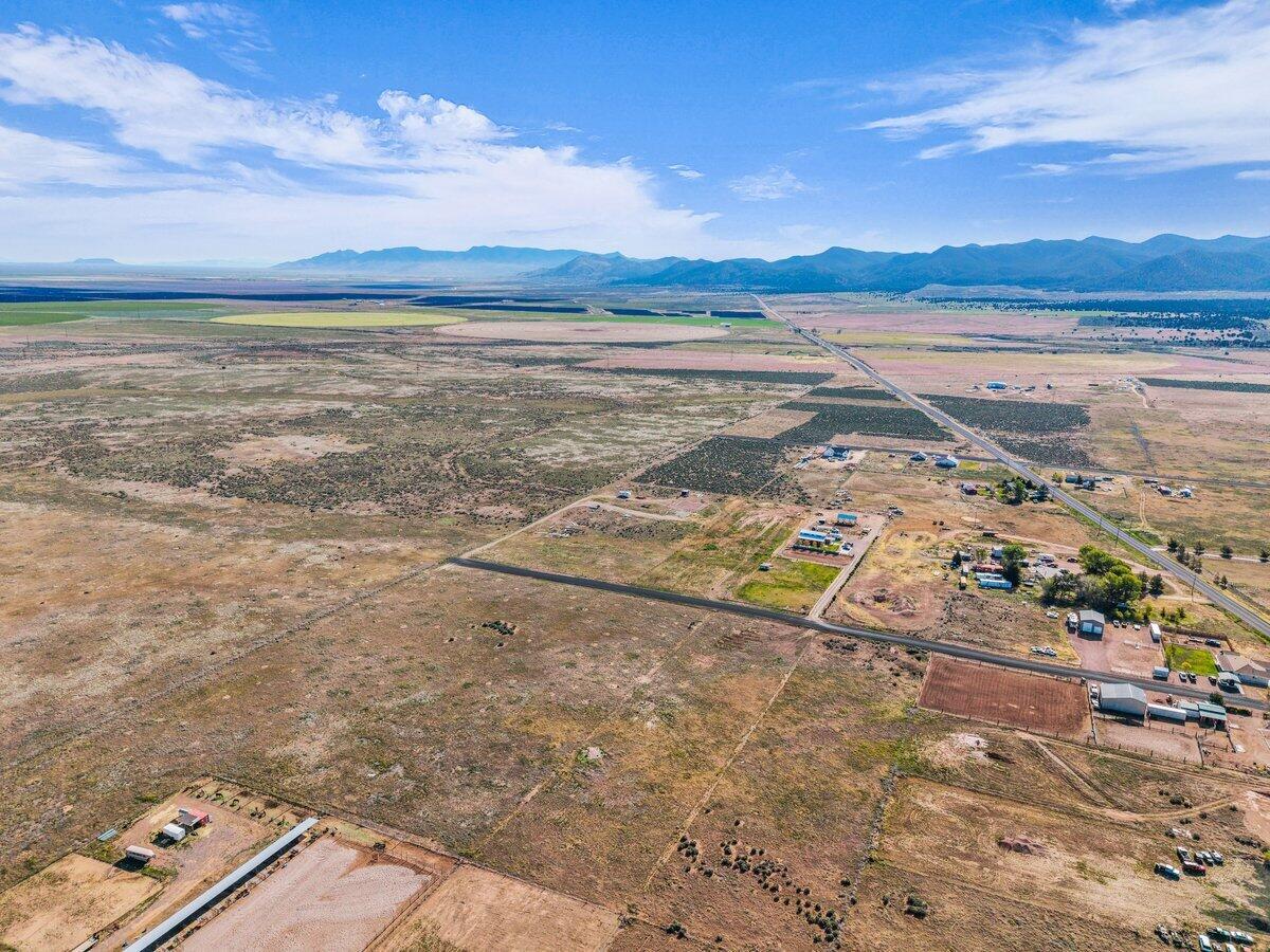 ENTERPRISE RANCHOS - Land