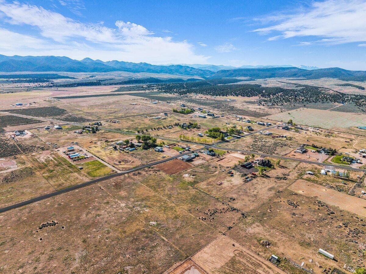 ENTERPRISE RANCHOS - Land
