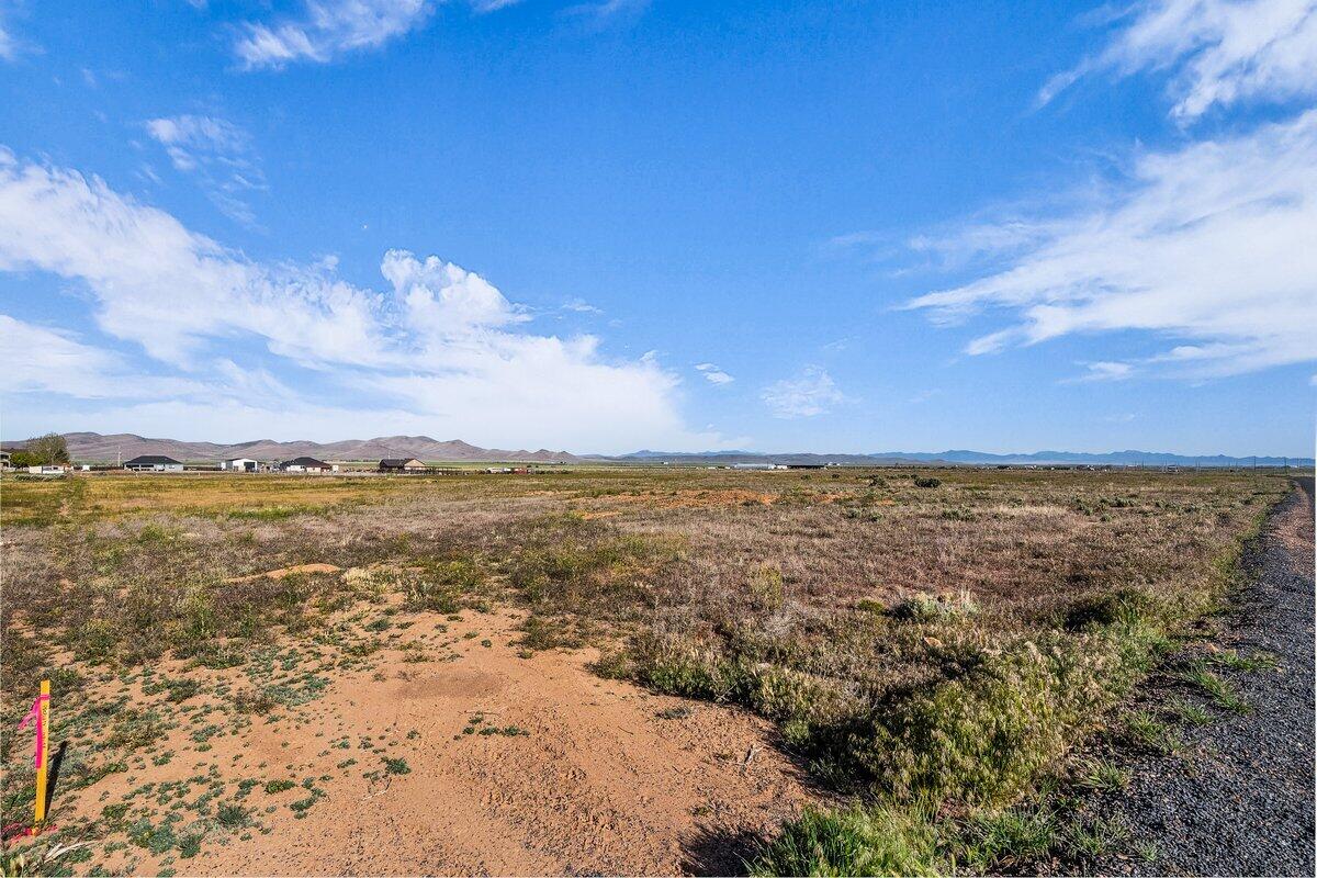 ENTERPRISE RANCHOS - Land