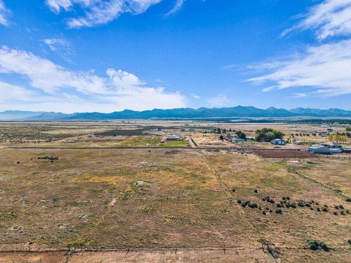 ENTERPRISE RANCHOS - Land